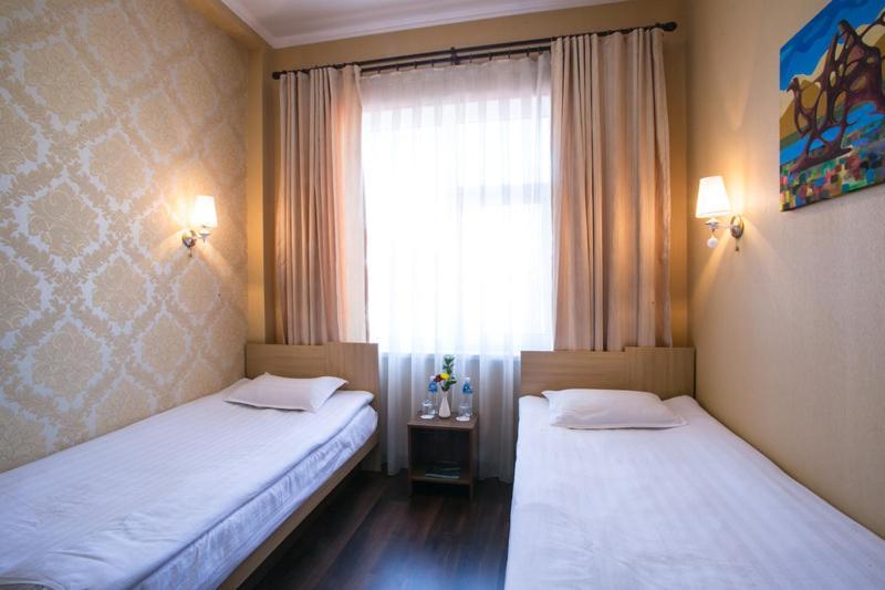 Shah Palace Hotel Bisjkek Rom bilde